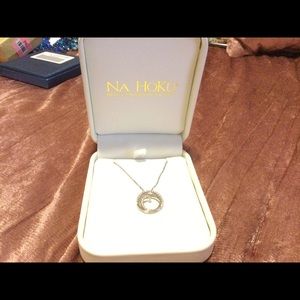 ULTIMATE WAVE SHIMMER PENDANT